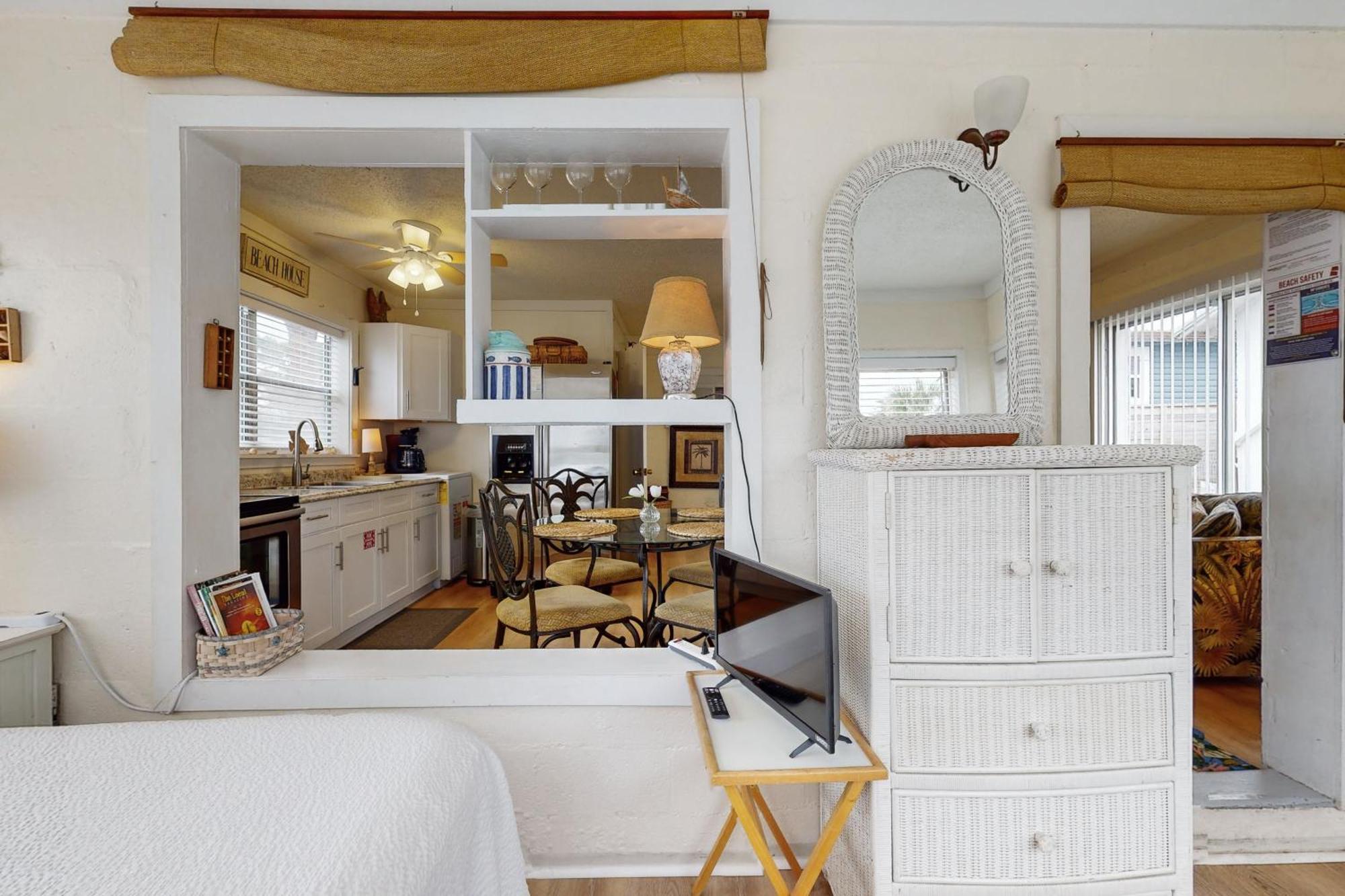 Linda'S Cozy Cottage "C" ラグナ・ビーチ エクステリア 写真